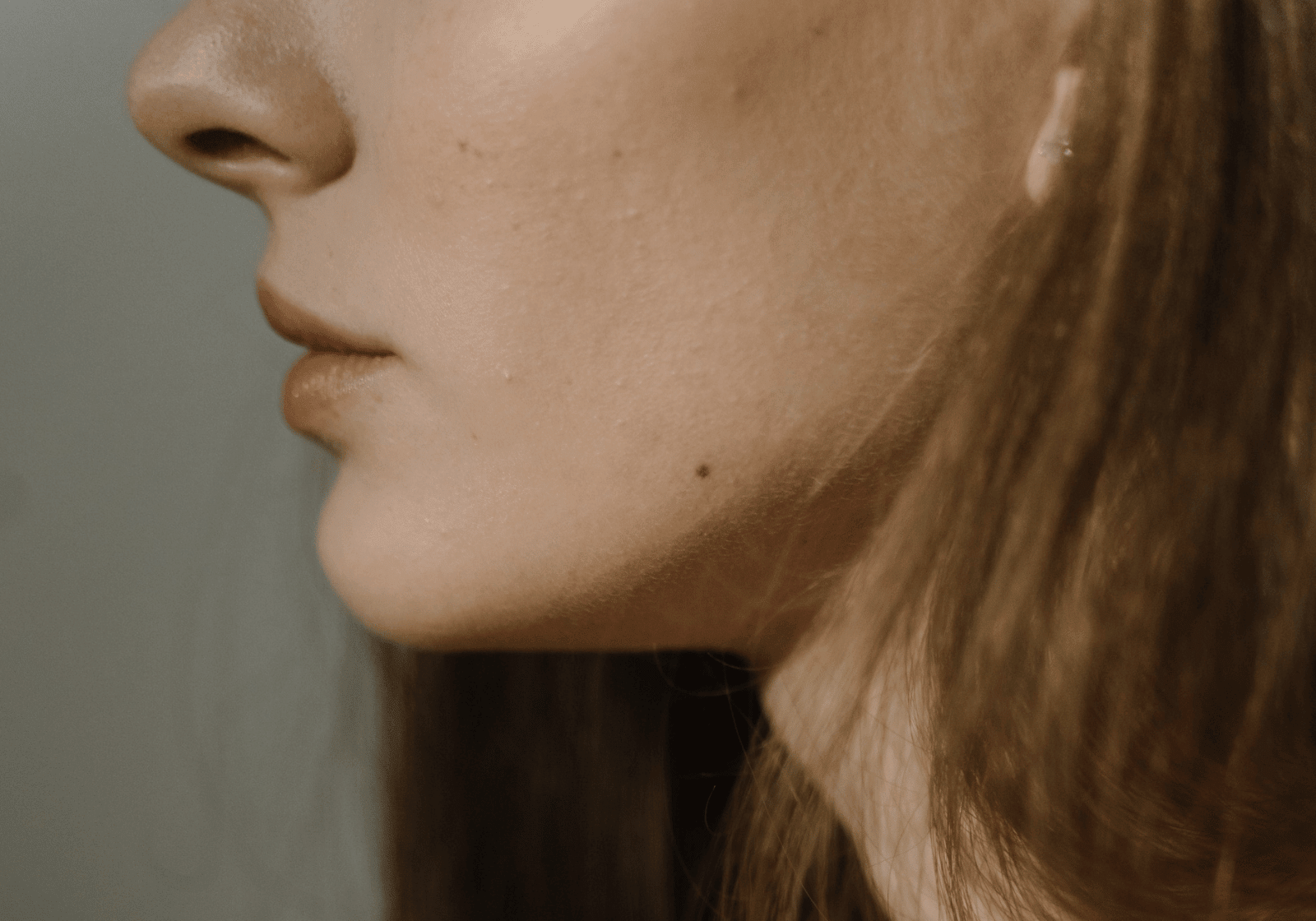 Understanding Perimenopause and What It Asks of You - Ara'kai Beauty Copenhagen