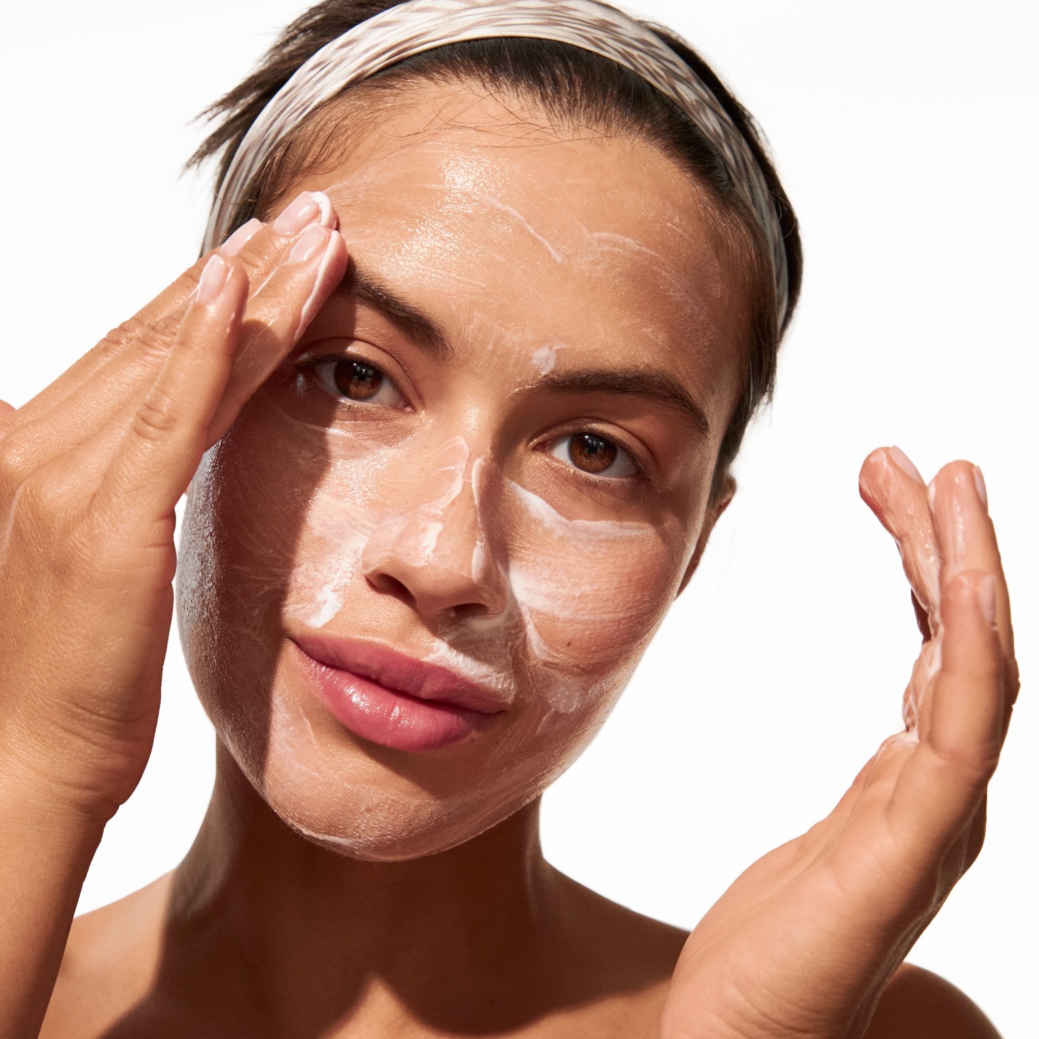 Oio Lab • O - Mega Milk Sample - Ara'kai Beauty Copenhagen